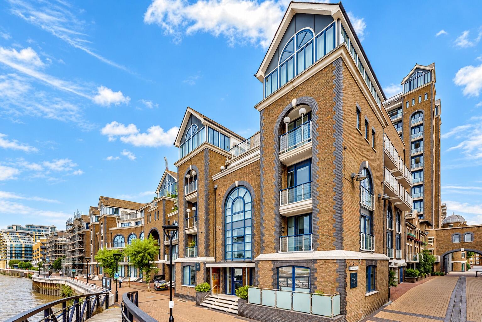 Plantation Wharf, Clove Hitch Quay, London, SW11